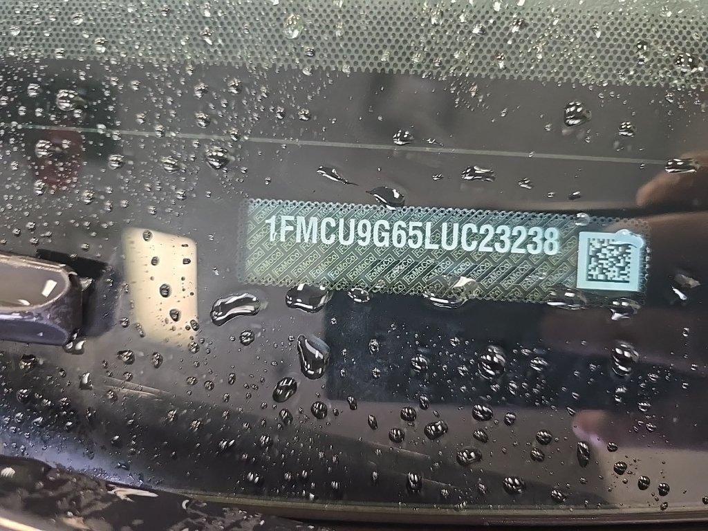 2020 Ford Escape SE