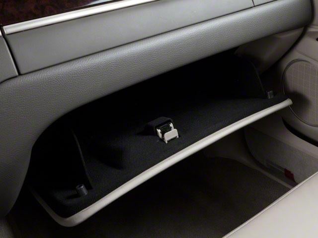 2011 Lincoln Town Car Signature Limited