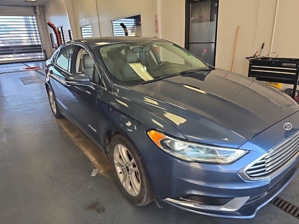 2018 Ford Fusion SE's photo