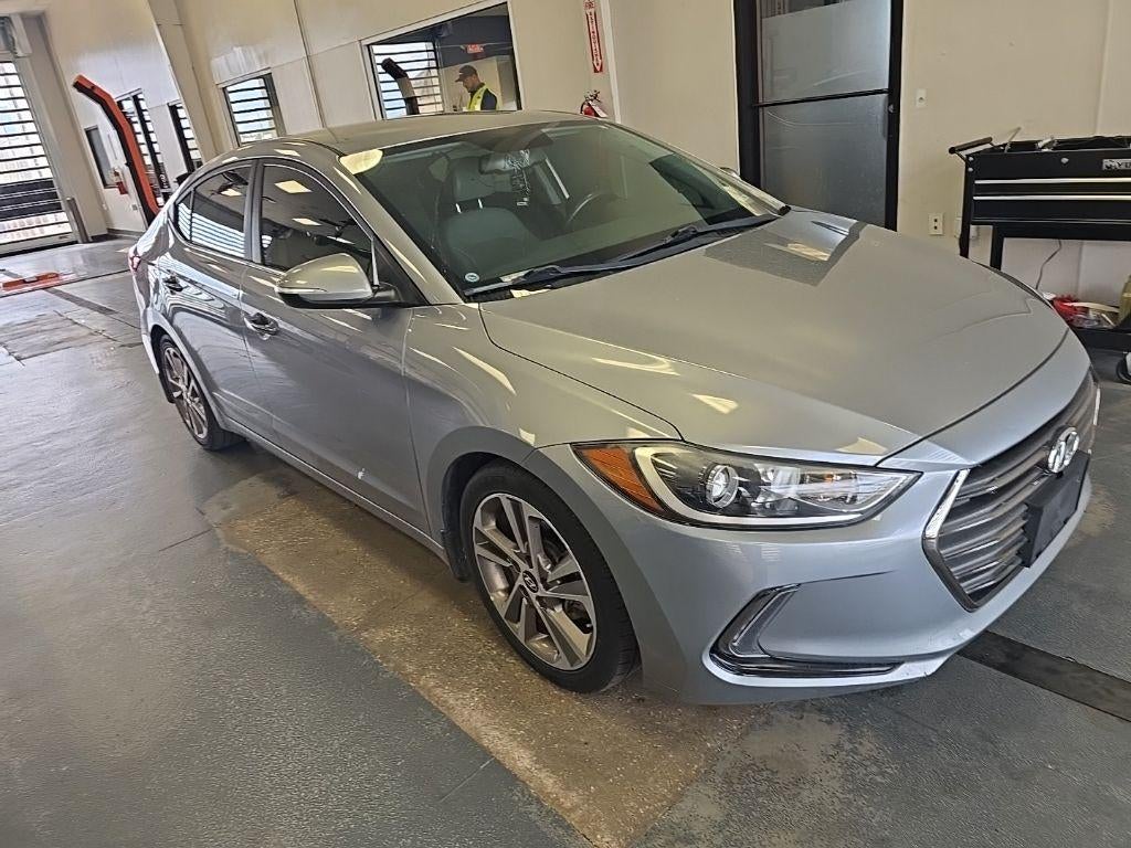 2017 Hyundai Elantra 2.0 Limited A/T PZEV's photo