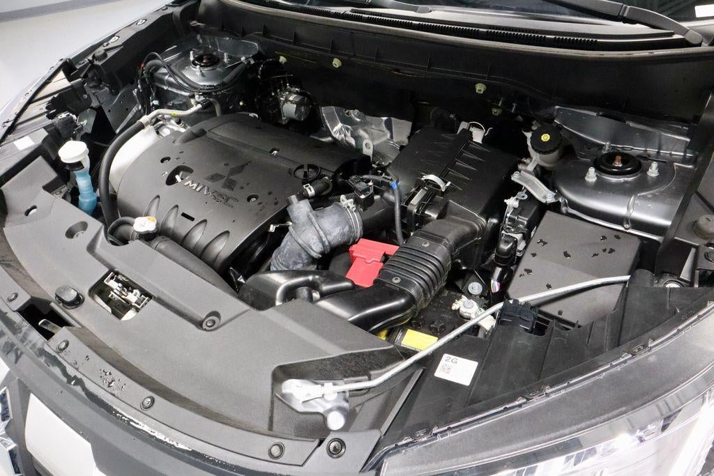 2025 Mitsubishi Outlander Sport ES - Photo 17