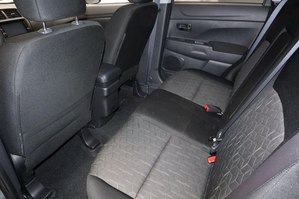 2025 Mitsubishi Outlander Sport ES - Photo 20