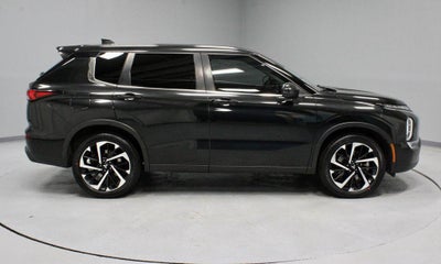 2022 Mitsubishi Outlander ES