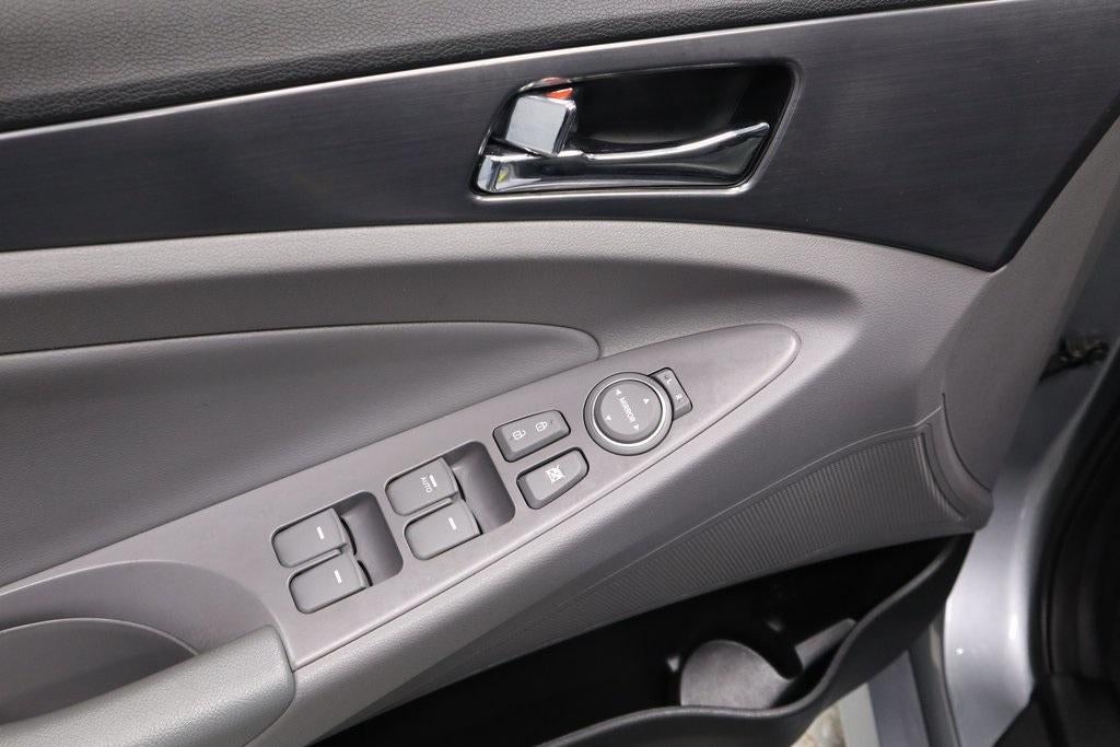 2014 Hyundai SONATA Hybrid Base