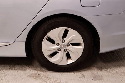 2013 Hyundai SONATA Hybrid Base
