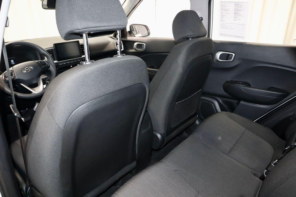 2023 Hyundai VENUE SE