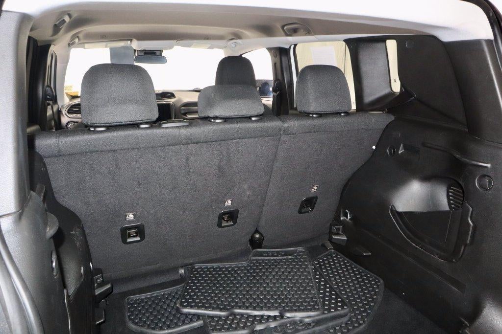 2023 Jeep Renegade Latitude - Photo 15
