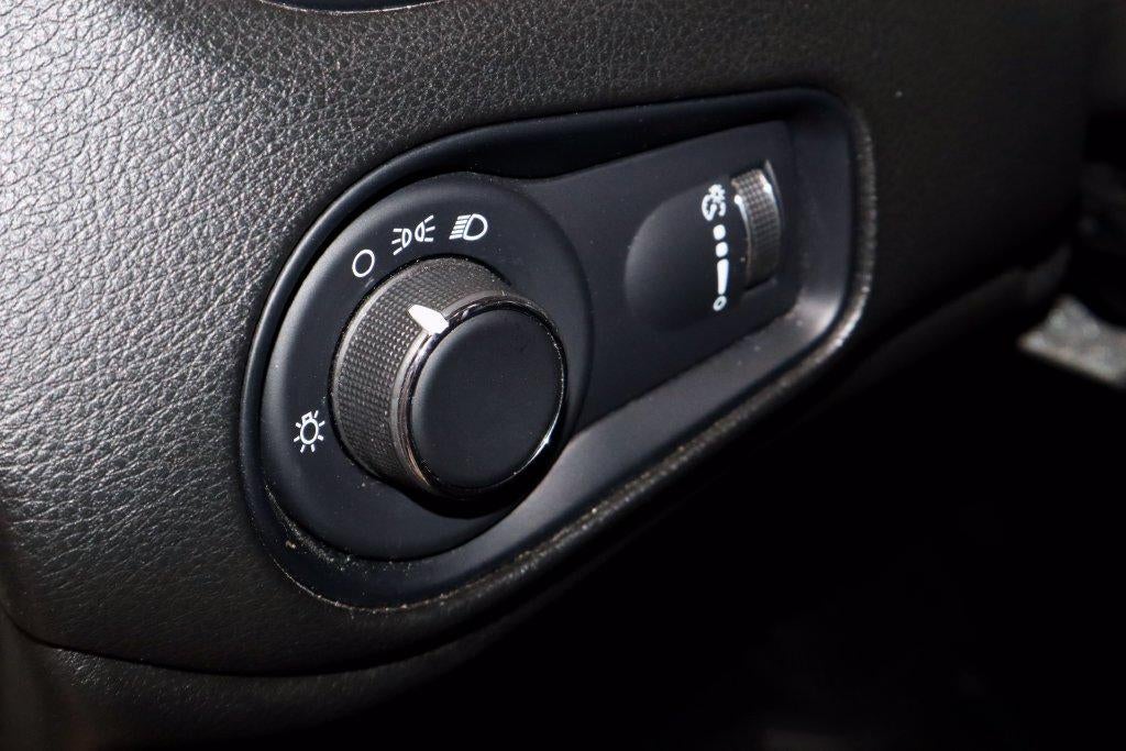 2023 Jeep Renegade Latitude - Photo 27