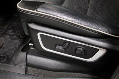 2023 RAM 1500 Laramie 4x4 Crew Cab 5'7" Box