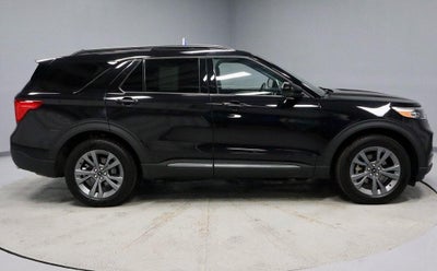 2023 Ford Explorer XLT 4WD