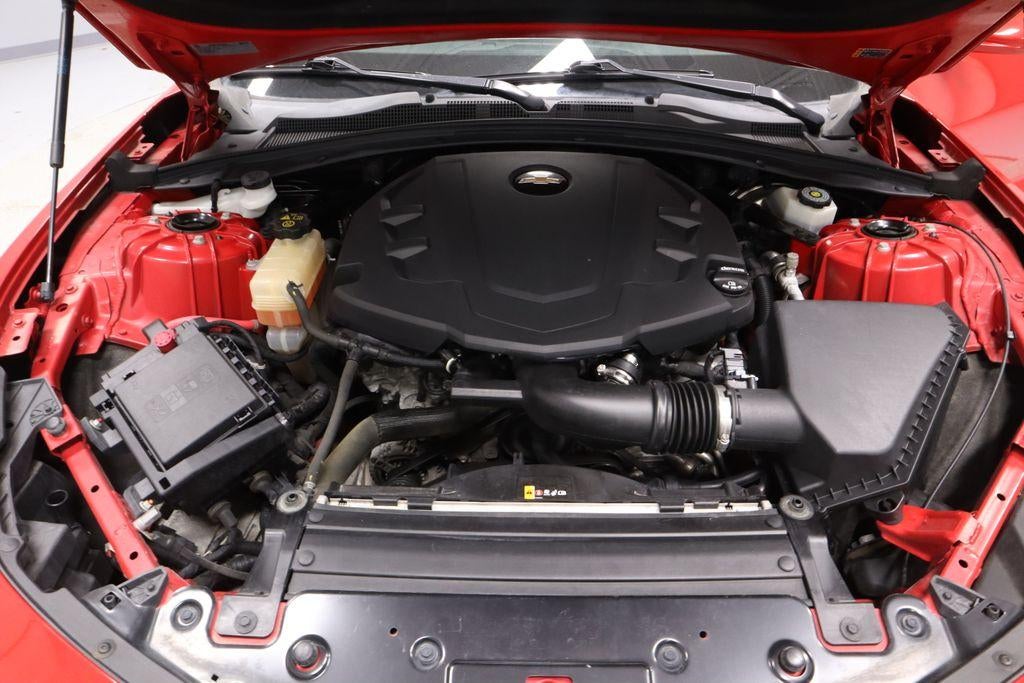 2018 Chevrolet Camaro 2dr Coupe 1LT