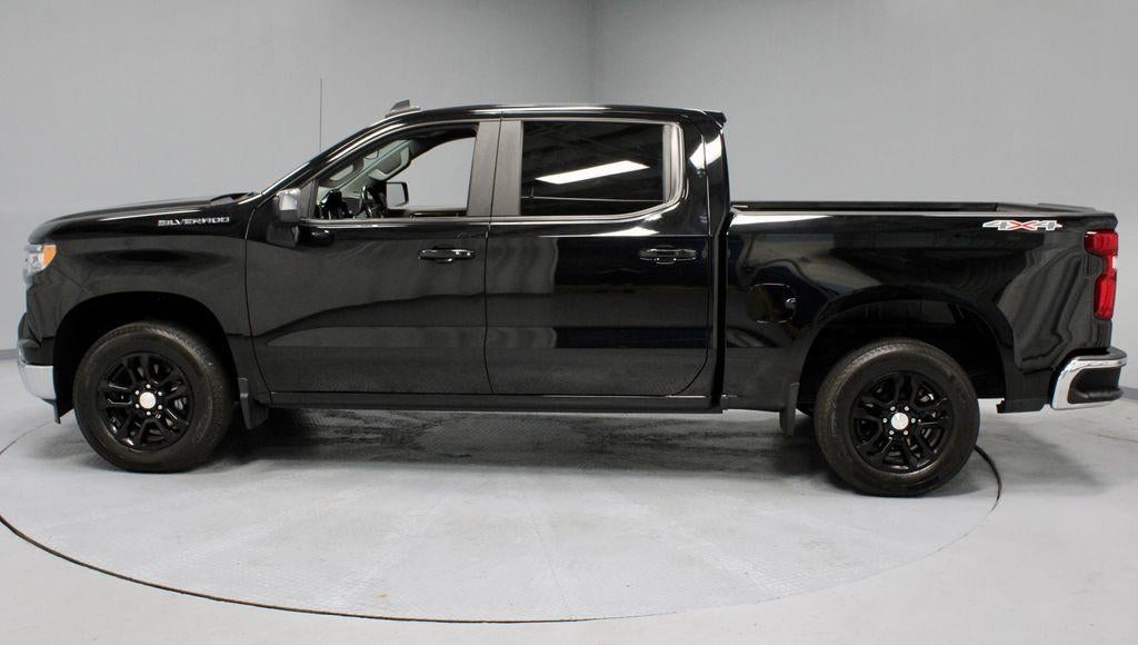 2022 Chevrolet Silverado 1500 Crew Cab Short Box 4-Wheel Drive LT 2FL