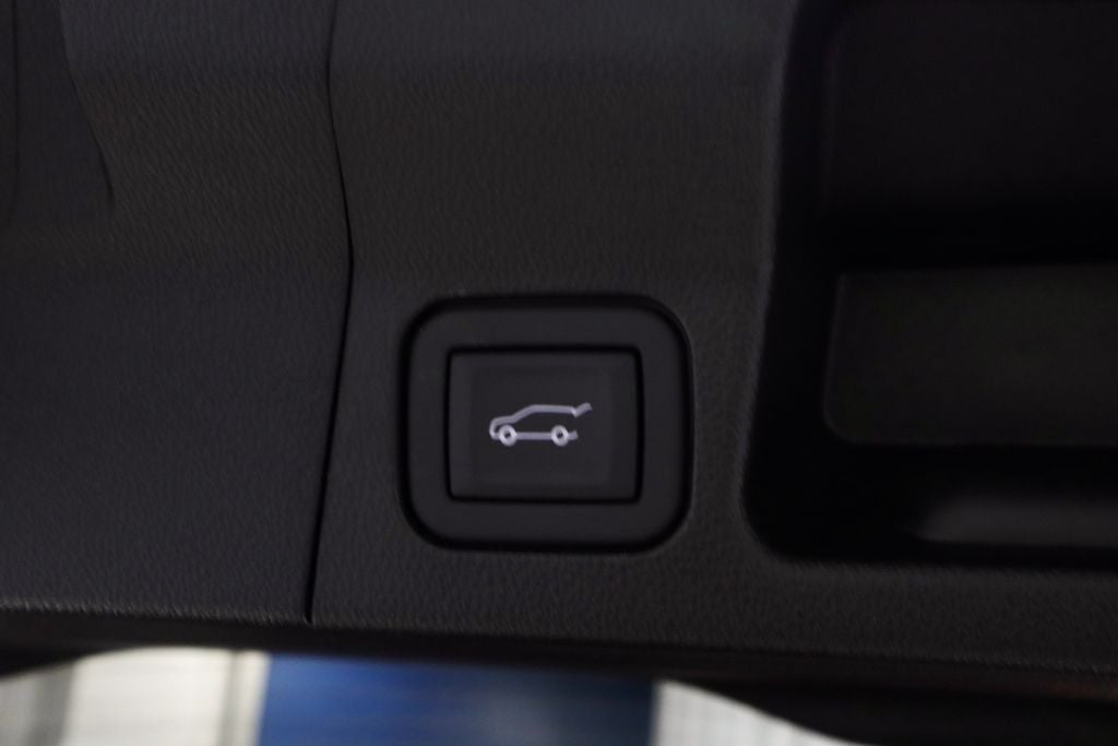 2023 GMC Acadia AWD AT4