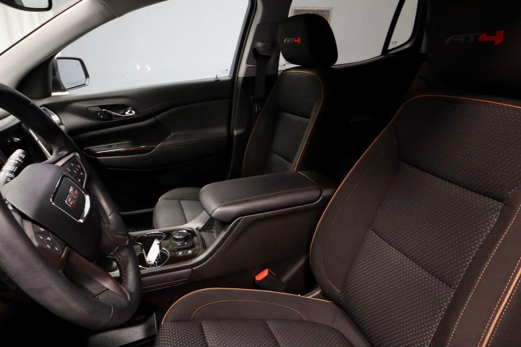 2023 GMC Acadia AWD AT4