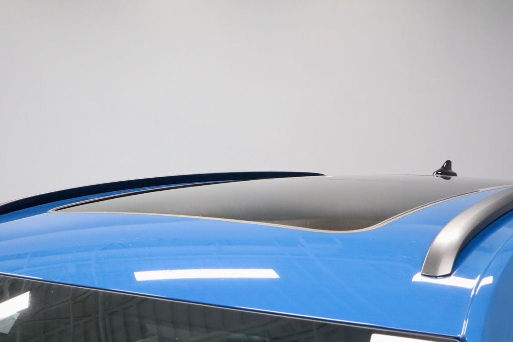 2025 Volkswagen Atlas Cross Sport 2.0T SEL R-Line Black 4MOTION