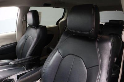 2022 Chrysler Pacifica Touring L FWD