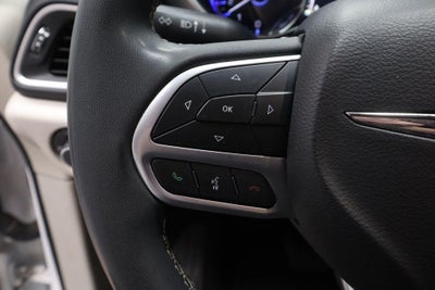 2022 Chrysler Pacifica Touring L FWD