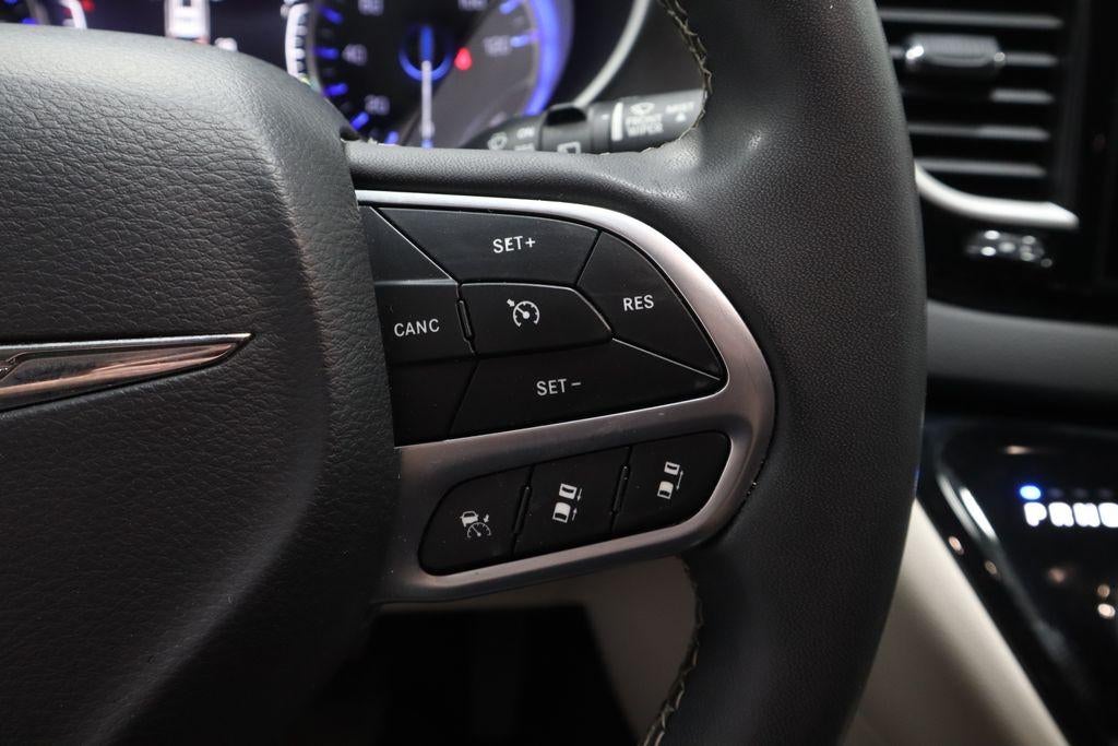 2022 Chrysler Pacifica Touring L FWD