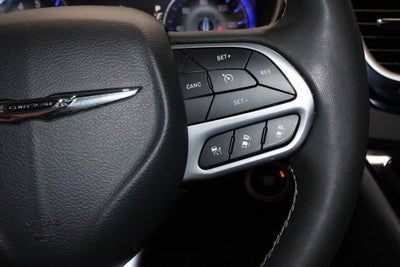 2025 Chrysler Pacifica Select FWD