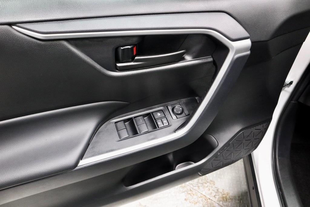 2025 Toyota RAV4 LE AWD (Natl)