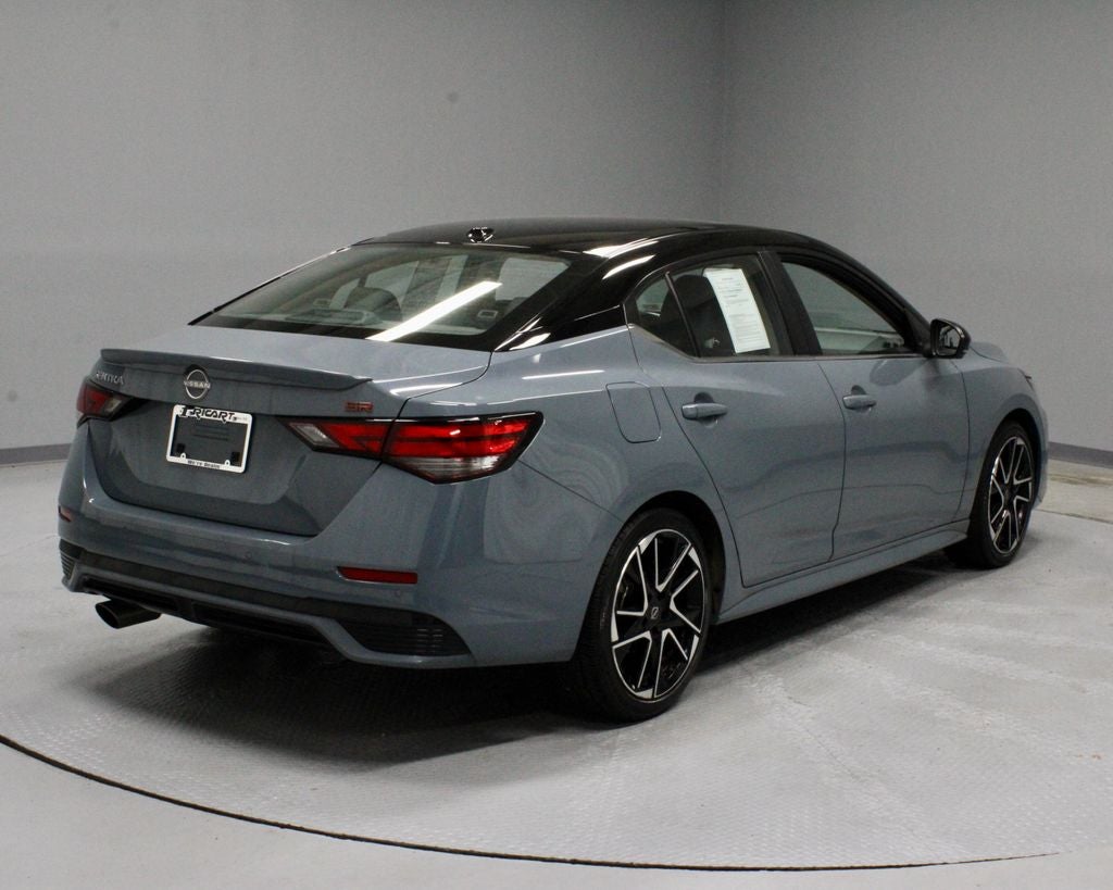2025 Nissan Sentra SR CVT