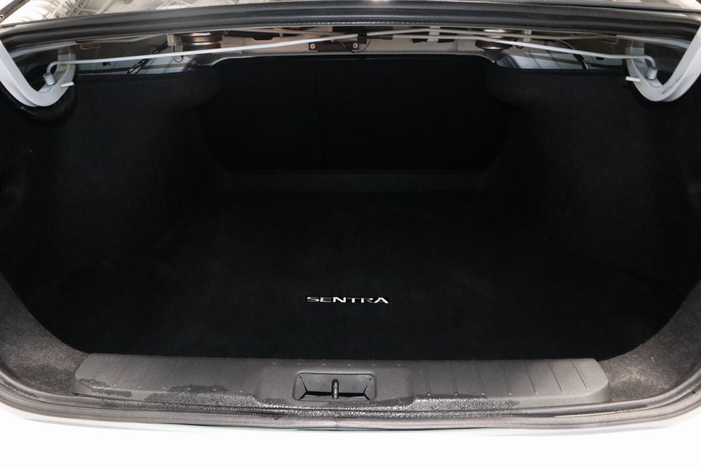 2023 Nissan Sentra SR CVT