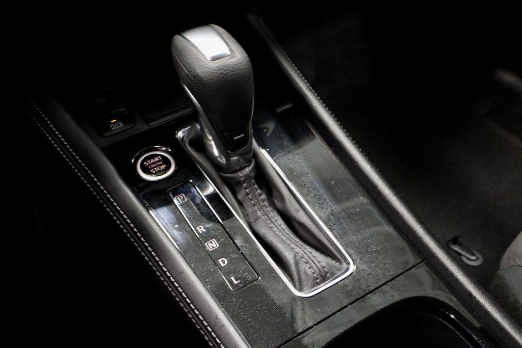 2024 Nissan Kicks SR FWD