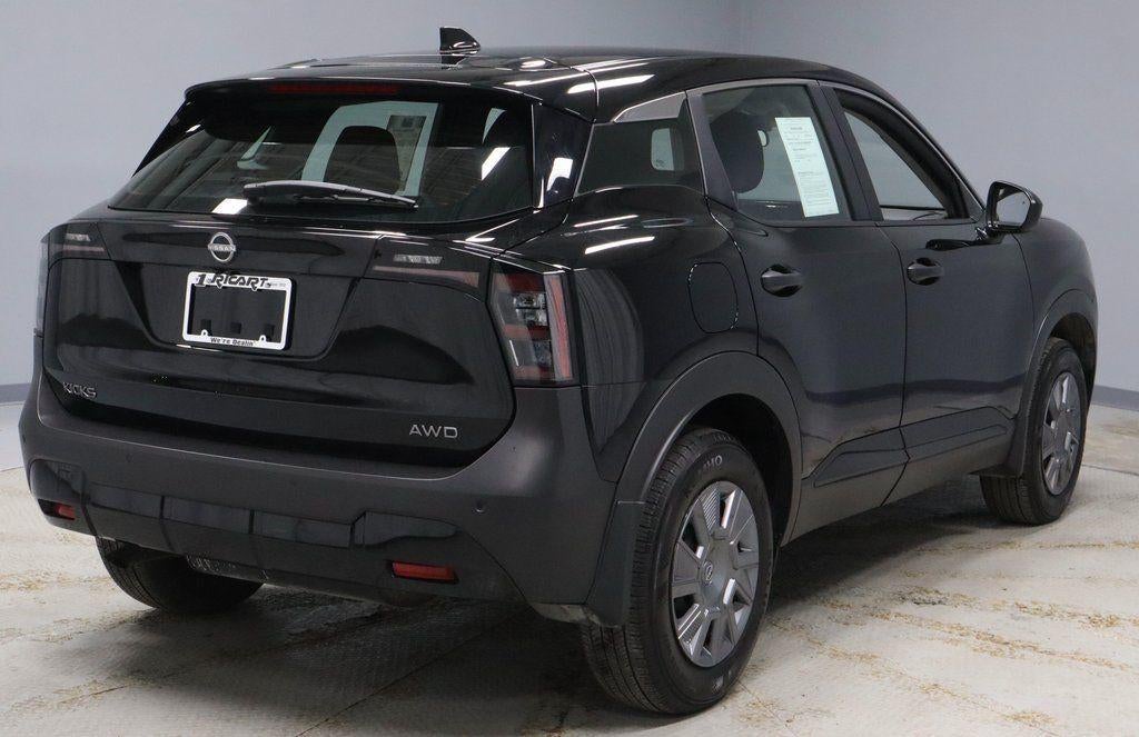 2025 Nissan Kicks S AWD