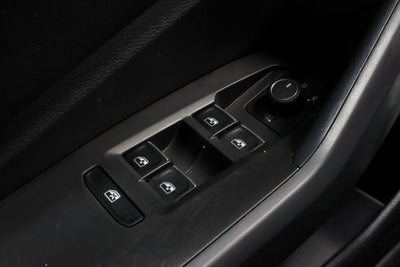 2023 Volkswagen Jetta SE Auto