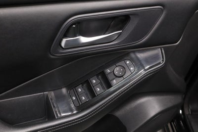 2025 Nissan Rogue AWD SV