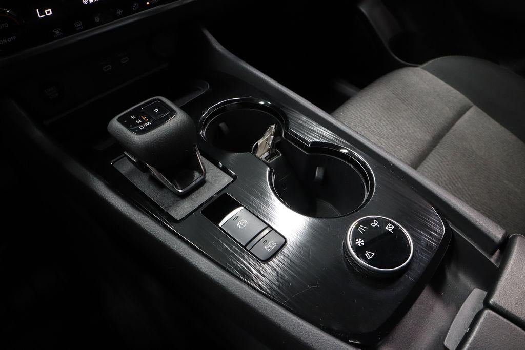 2025 Nissan Rogue AWD SV