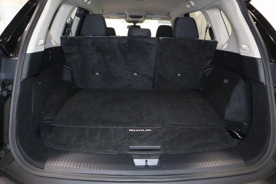 2022 Nissan Rogue AWD SV