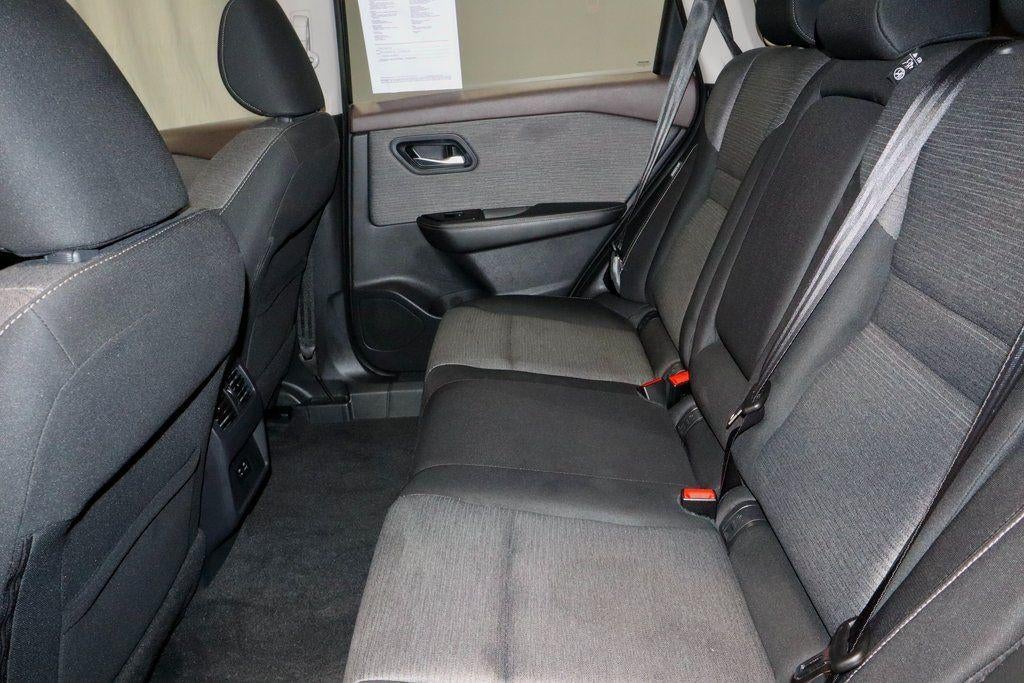 2022 Nissan Rogue AWD SV