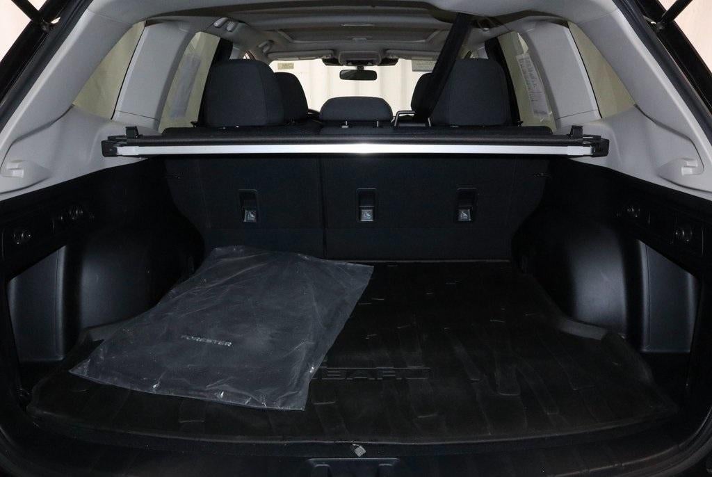 2022 Subaru Forester Premium CVT