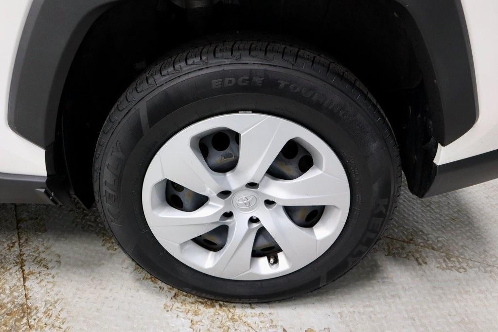 2019 Toyota RAV4 LE AWD (Natl)