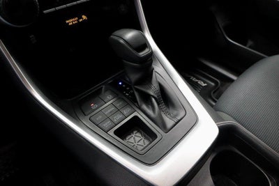 2019 Toyota RAV4 LE AWD (Natl)