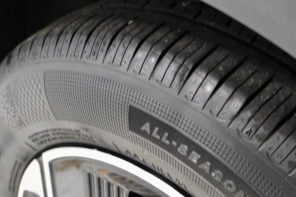 2023 Kia Niro LX FWD