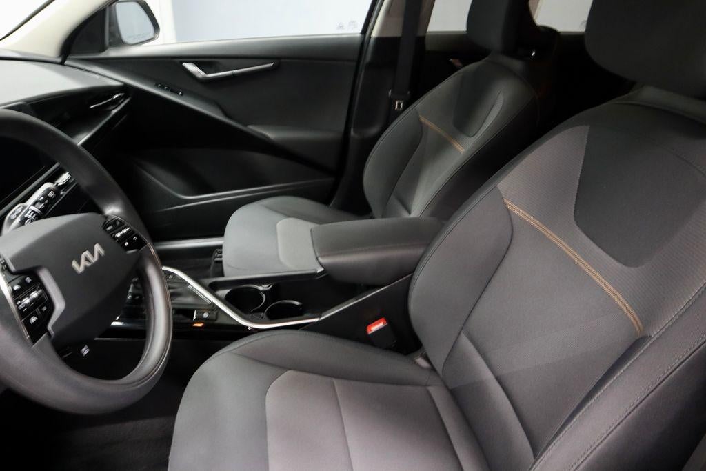 2023 Kia Niro LX FWD