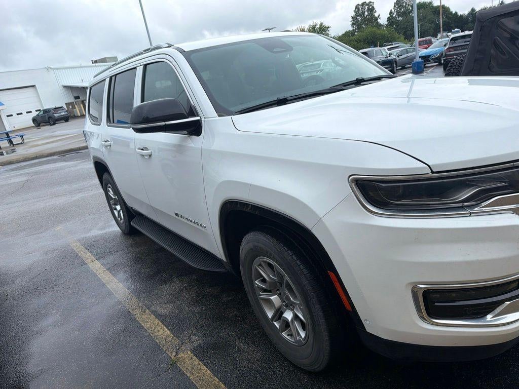 2023 Jeep Wagoneer Base