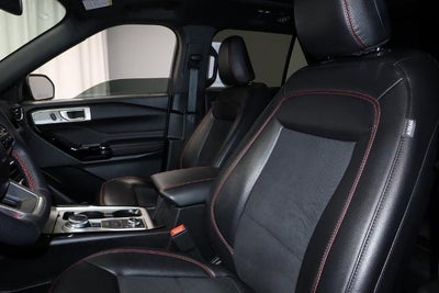 2024 Ford Explorer ST-Line
