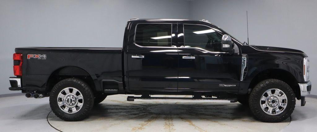 2024 Ford Super Duty F-350 SRW Lariat