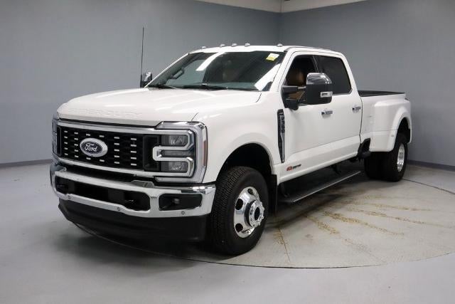 2025 Ford Super Duty F-350 DRW Lariat