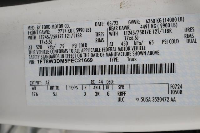 2023 Ford Super Duty F-350 DRW Lariat