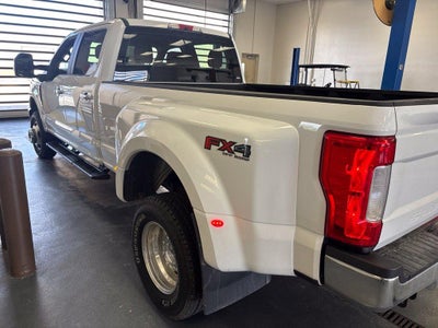 2017 Ford Super Duty F-350 DRW XL