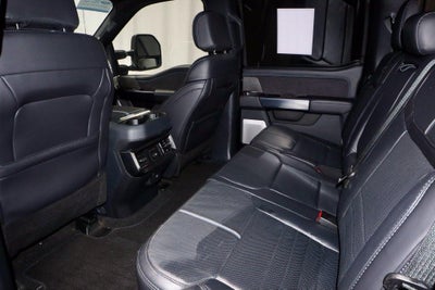 2025 Ford Super Duty F-350 DRW Platinum