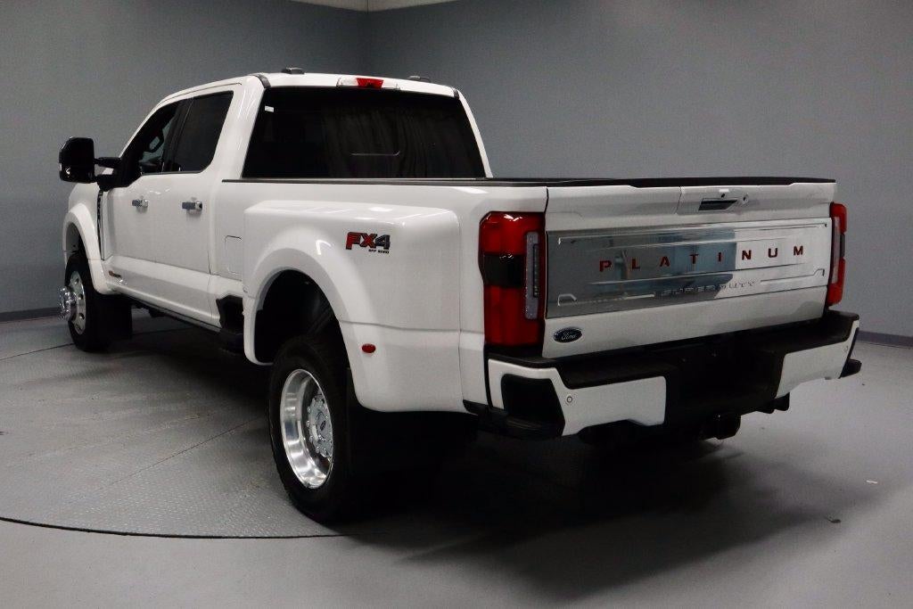 2024 Ford Super Duty F-450 DRW Platinum