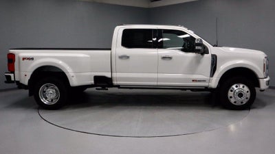 2024 Ford Super Duty F-450 DRW Platinum