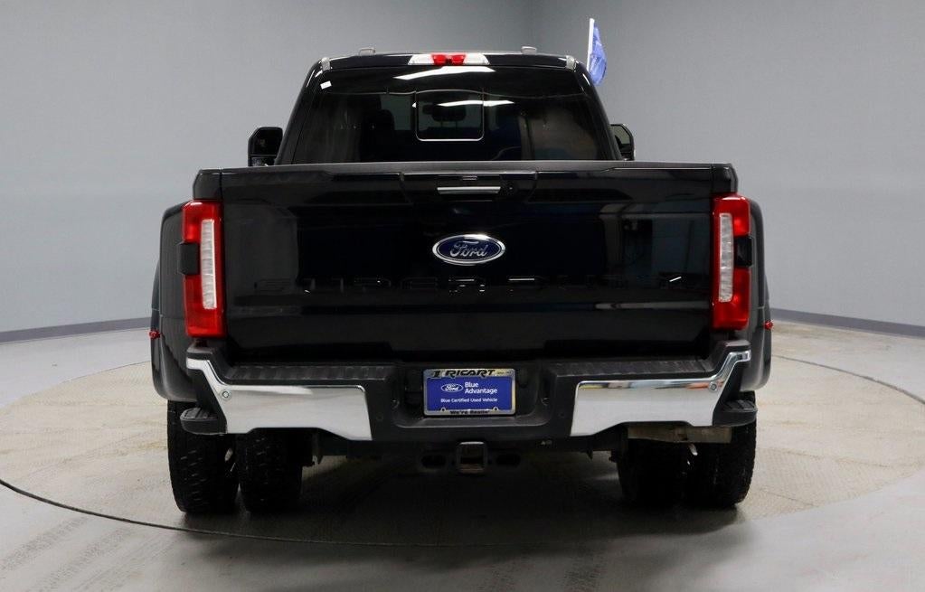 2023 Ford Super Duty F-450 DRW Lariat