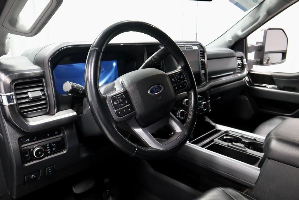 2023 Ford Super Duty F-450 DRW Lariat