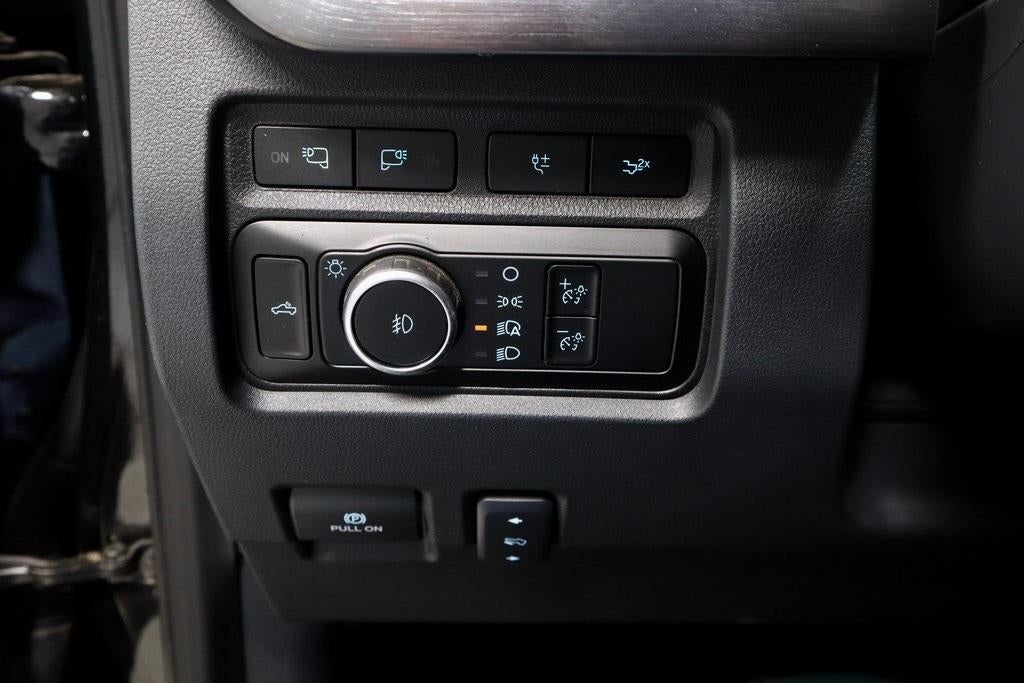 2023 Ford Super Duty F-450 DRW Lariat